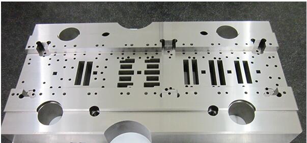 连续模下模板，CNC加工，西部线割，JG加工，研磨加工，放电加工，材质SLD